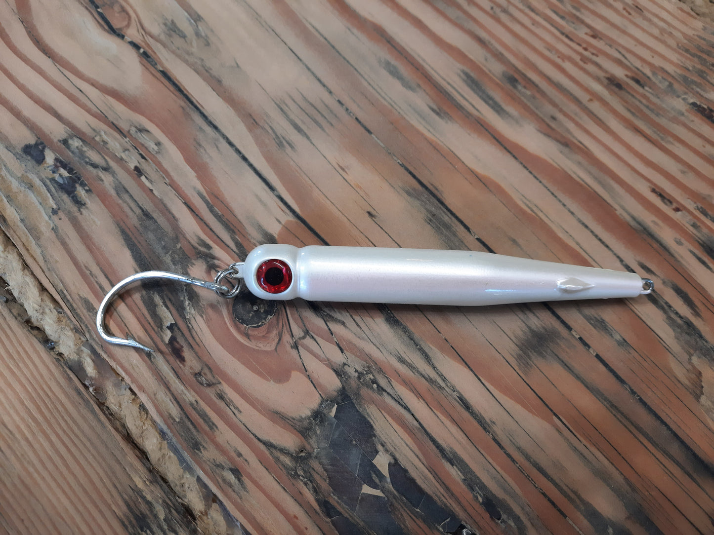 Lure, Small -Pearl White