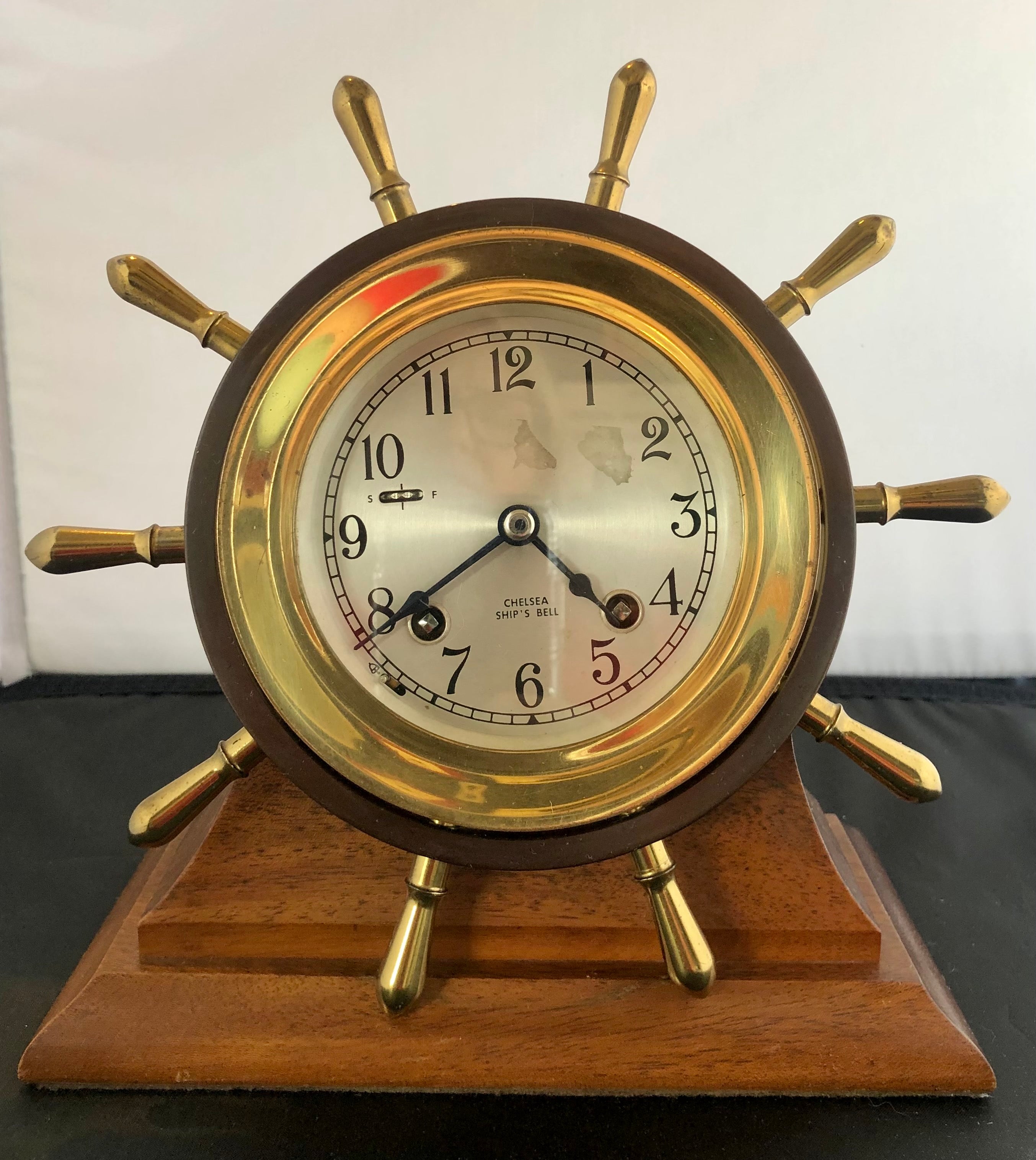 Chelsea Clock, Mariner- ship wheel – Annapolis Maritime Antiques