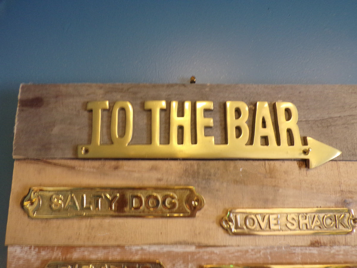 To Bar Sign