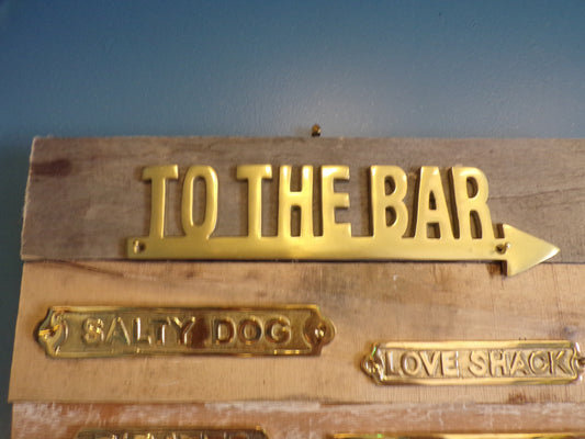 "To the Bar" Sign