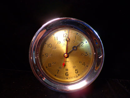 Chrome and brass clock - Quartz movement