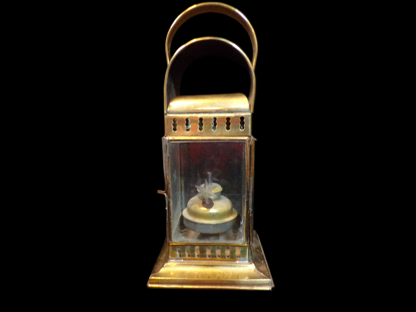 Oil Lantern – Carriage / Railway Style, Late 19th–Early 20th Century