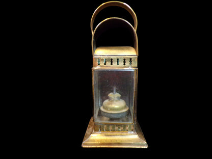 Oil Lantern – Carriage / Railway Style, Late 19th–Early 20th Century