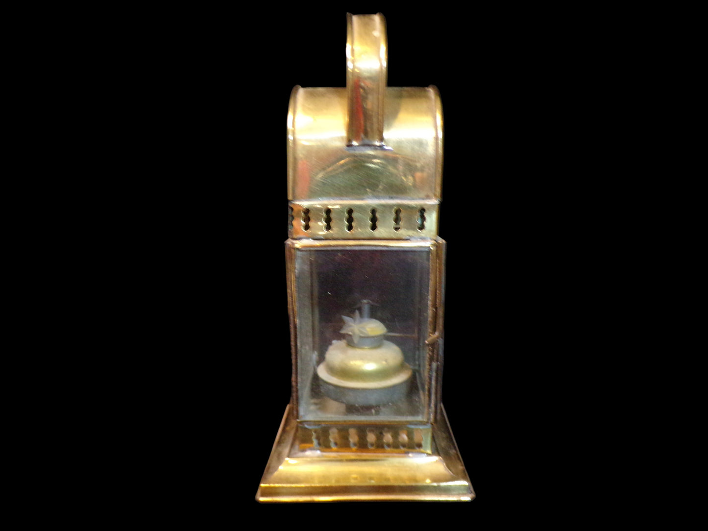 Oil Lantern – Carriage / Railway Style, Late 19th–Early 20th Century