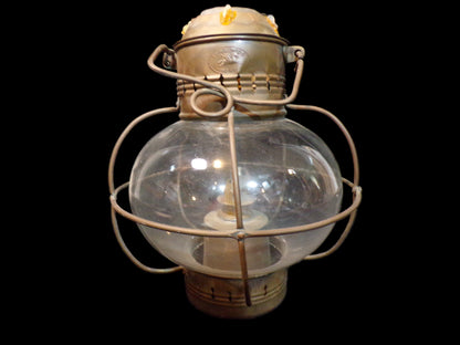 Tung Woo Onion Lantern – Hong Kong – Mid-20th Century Maritime Oil Lamp