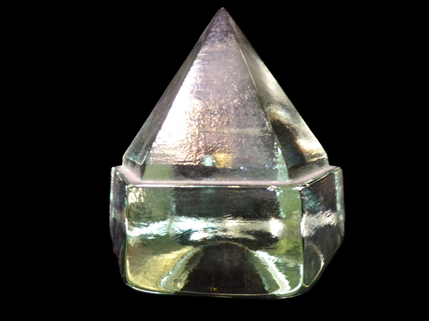 Glass Deck Prism – Hexagonal Pyramid Ship Skylight