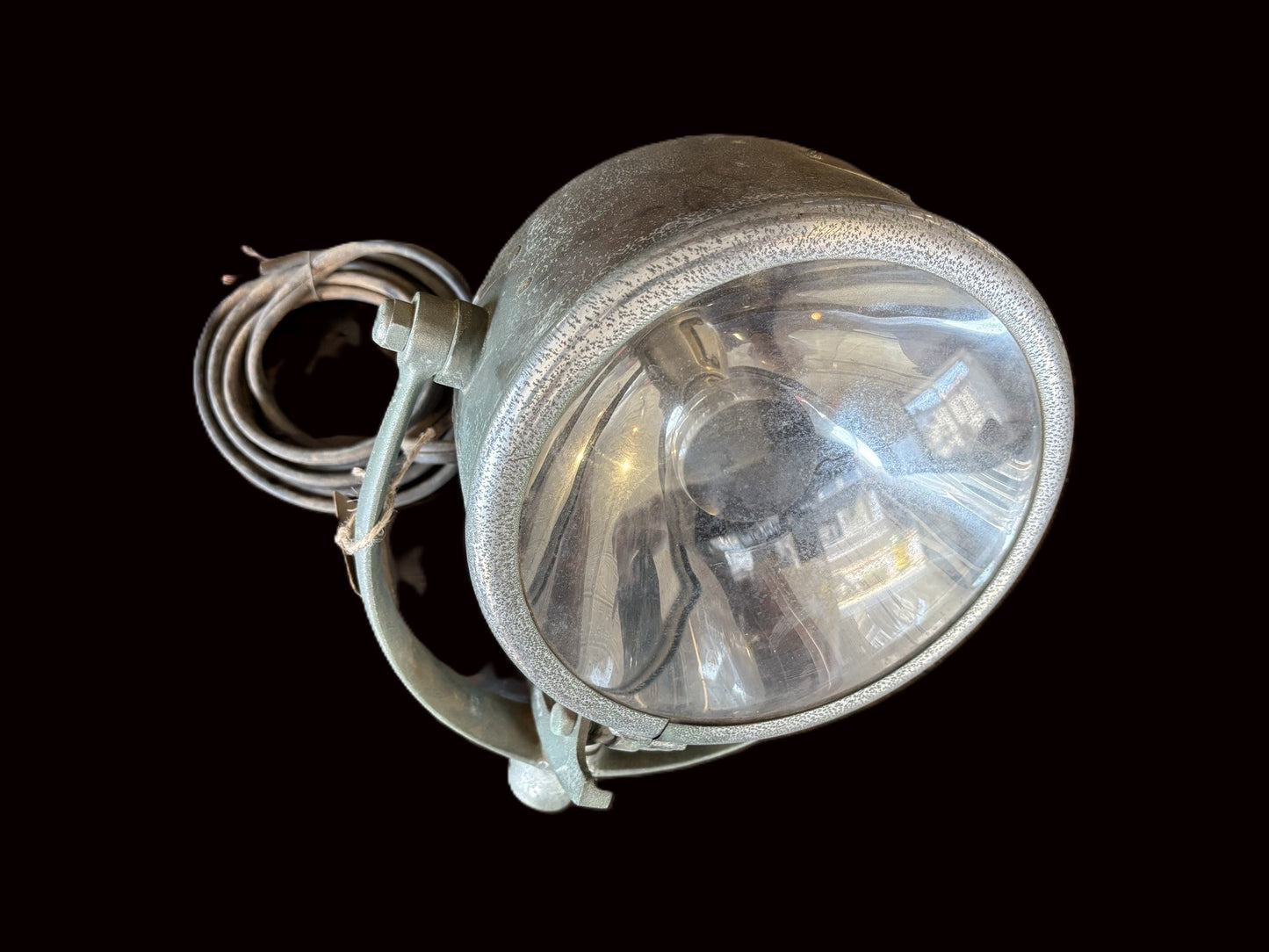 Vintage Half Mile Ray Marine Light, No. 433, Unrestored - Annapolis Maritime Antiques