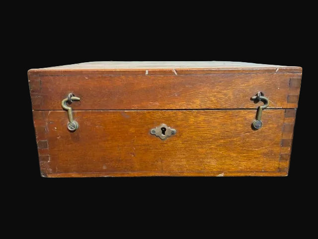 #ADD VENDOR French Marine Sextant A. Huillmann Ponthus Successeur Paris No. 3910 in Original Mahogany Case c.1880-1900 - Annapolis Maritime Antiques