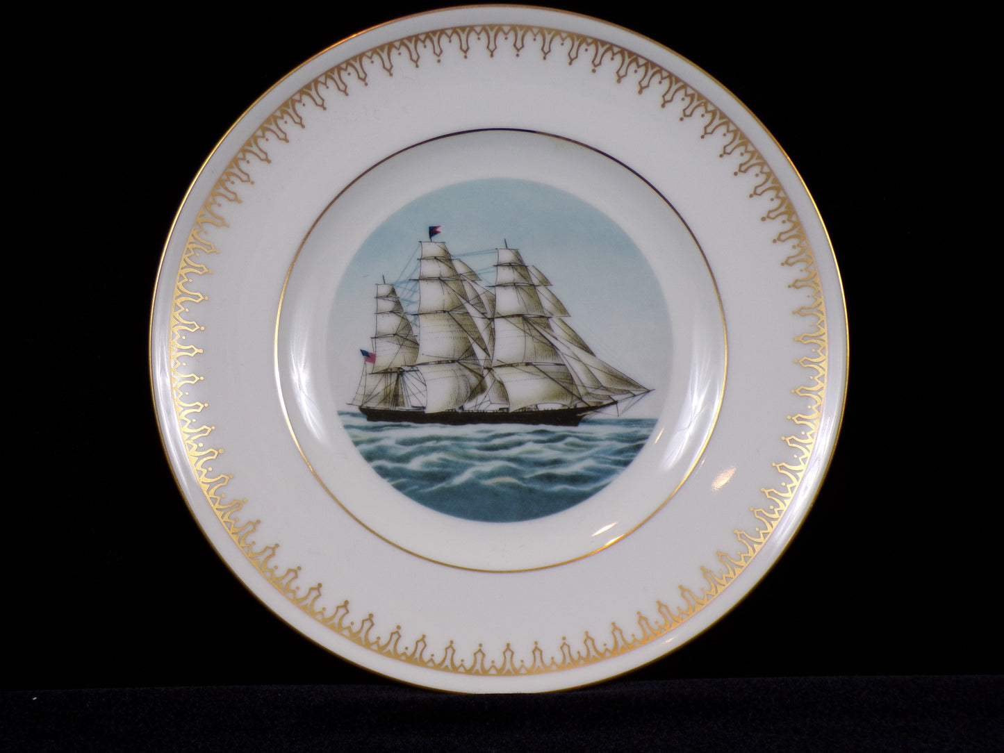 Plate - "Flying Cloud"  Currier& Ives - Danbury Mint