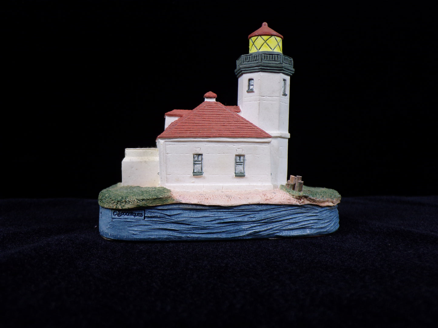 Lighthouse Figurine - Set / Assorted Historical American Landmarks