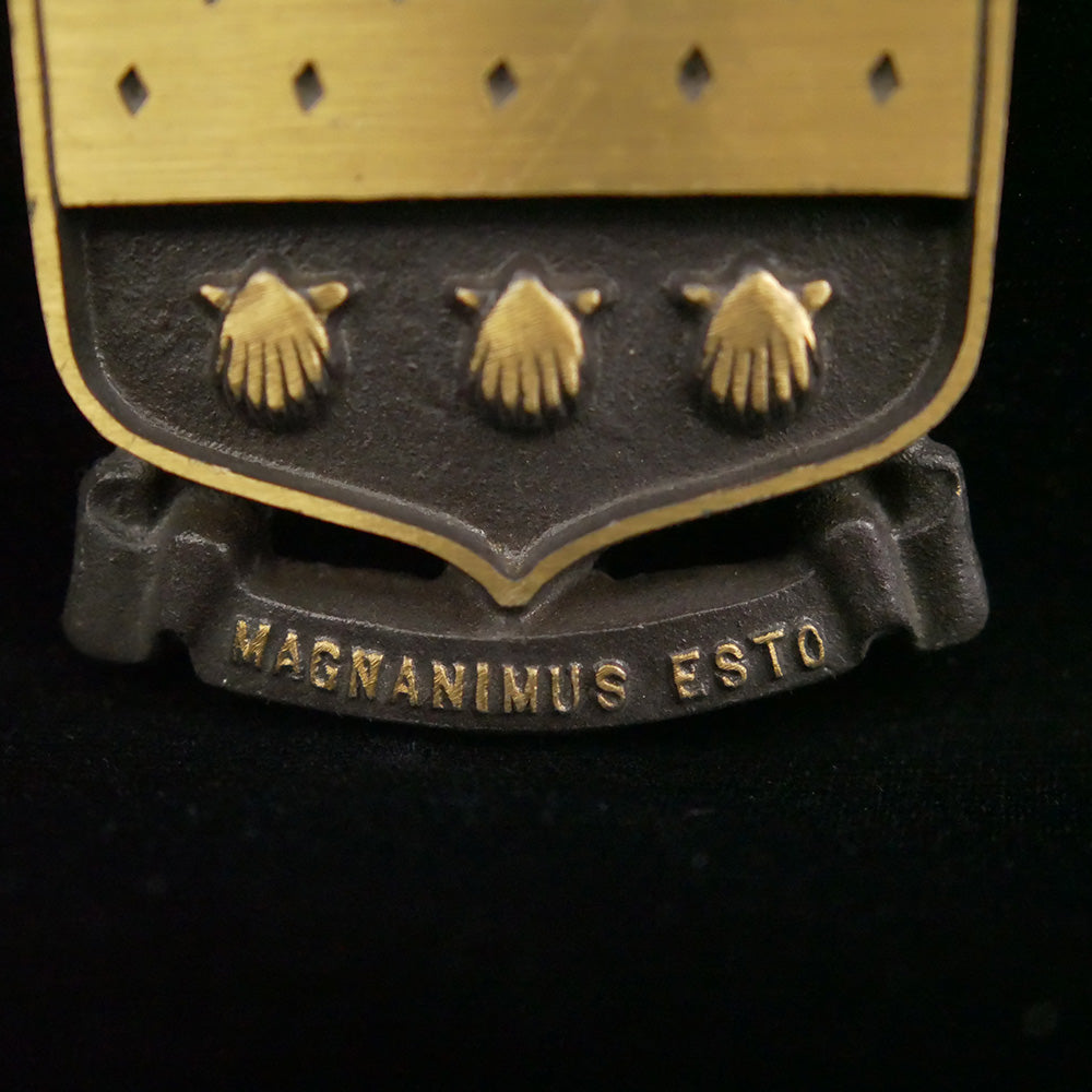 Closeup of Magnanimus Esto