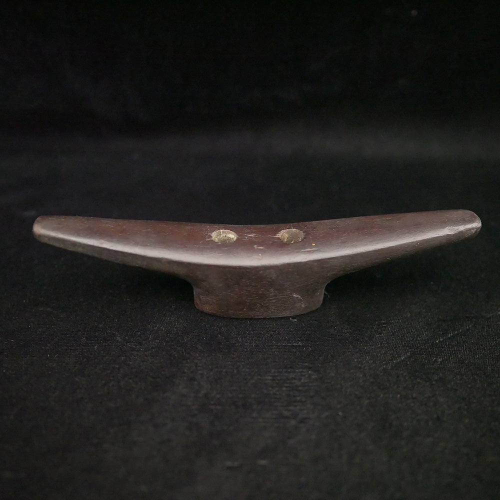 8-inch antique wooden ship cleat.