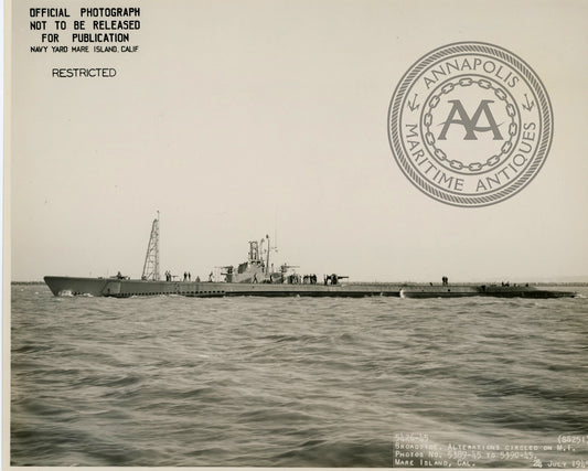 USS Flounder (SS-251) Submarine